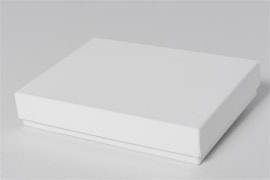 weiße Geschenkkartonagen